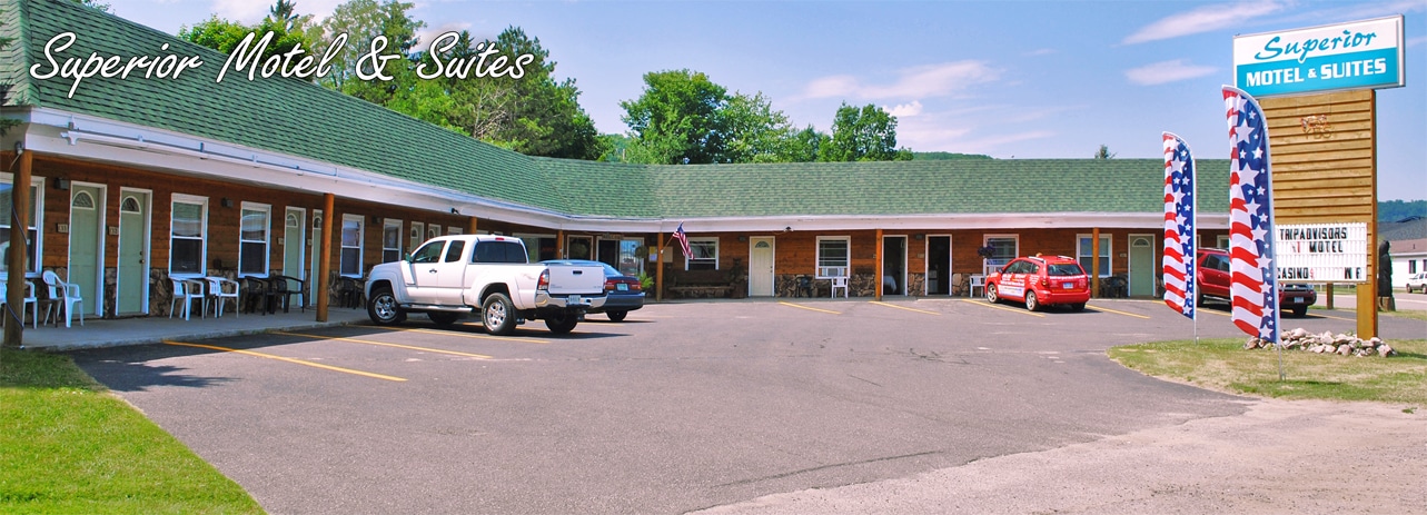 Munising_MI_Lodging