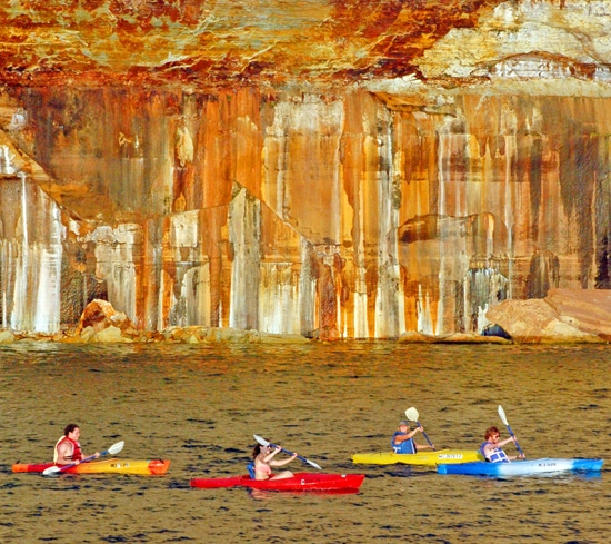 Munising_MI_Lodging_Pictured_Rocks